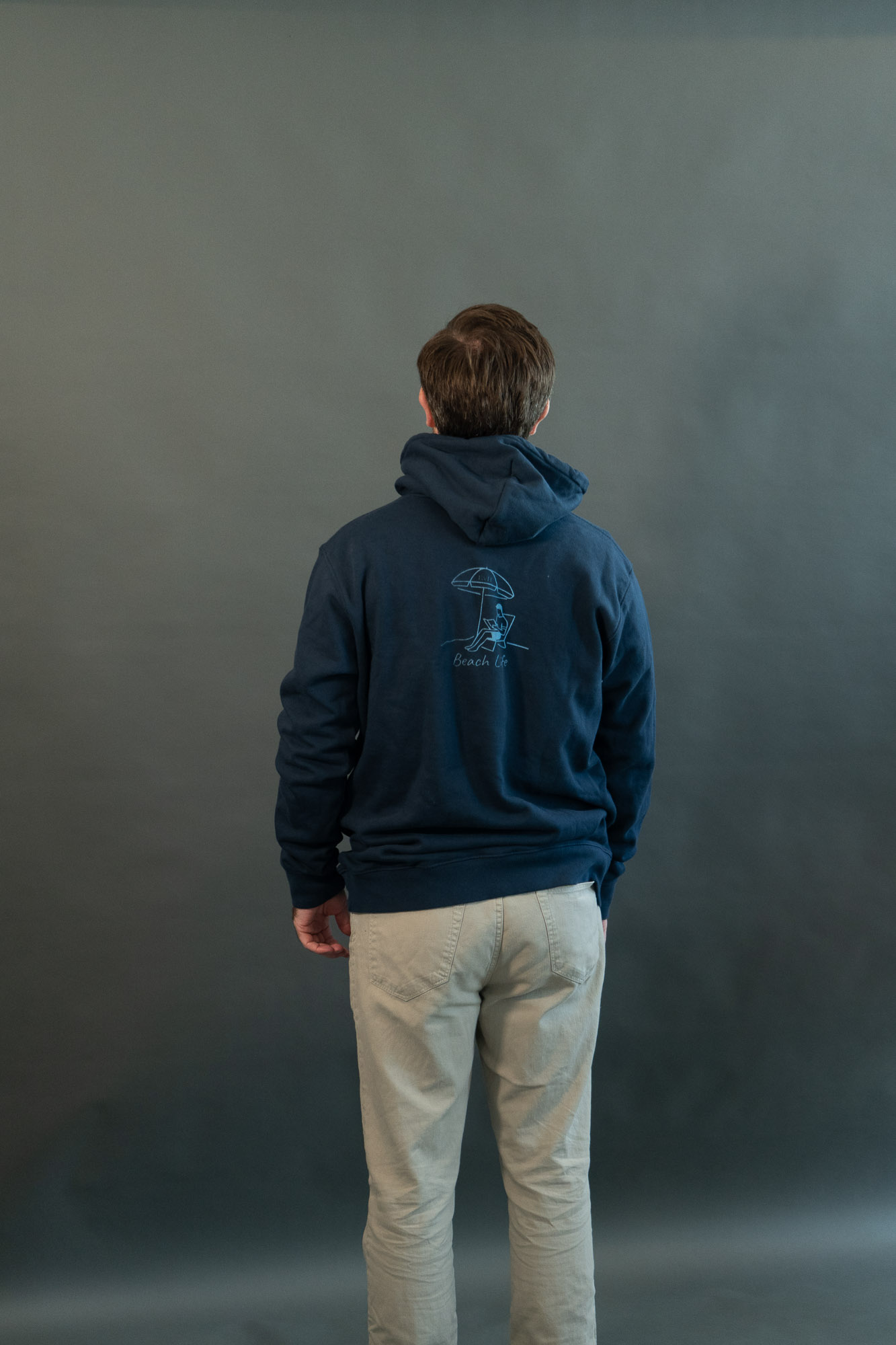The Midweight Hoodie thumbnail 3