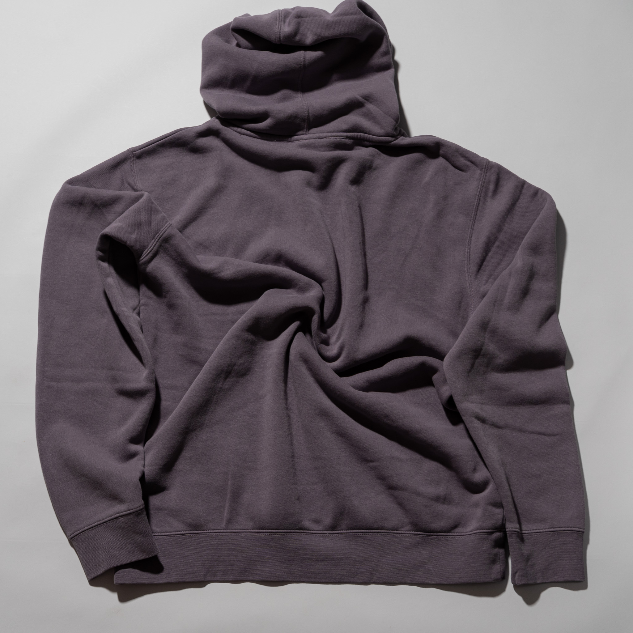 The Midweight Hoodie thumbnail 3