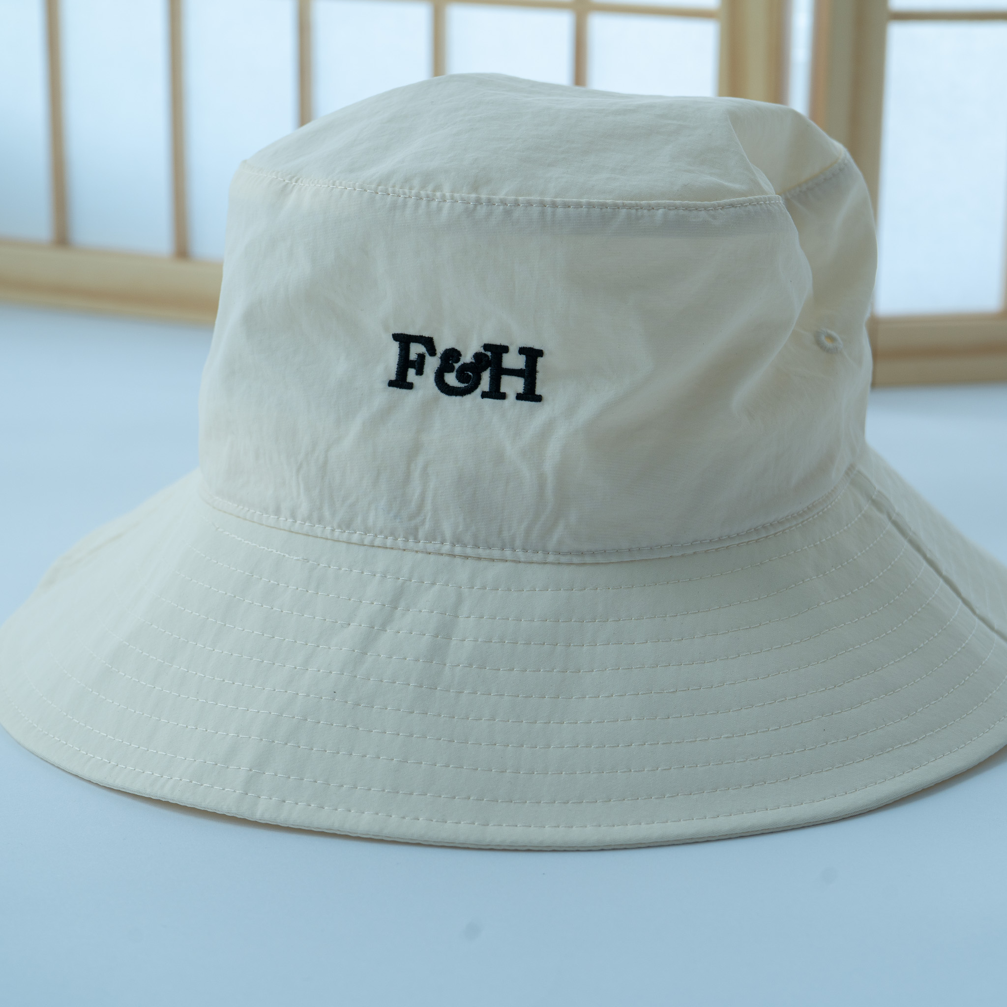 The Wide Brim Beach Hat thumbnail 2